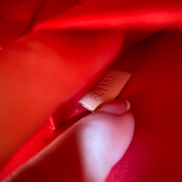 Louis Vuitton Alma BB - Picture 12 of 13